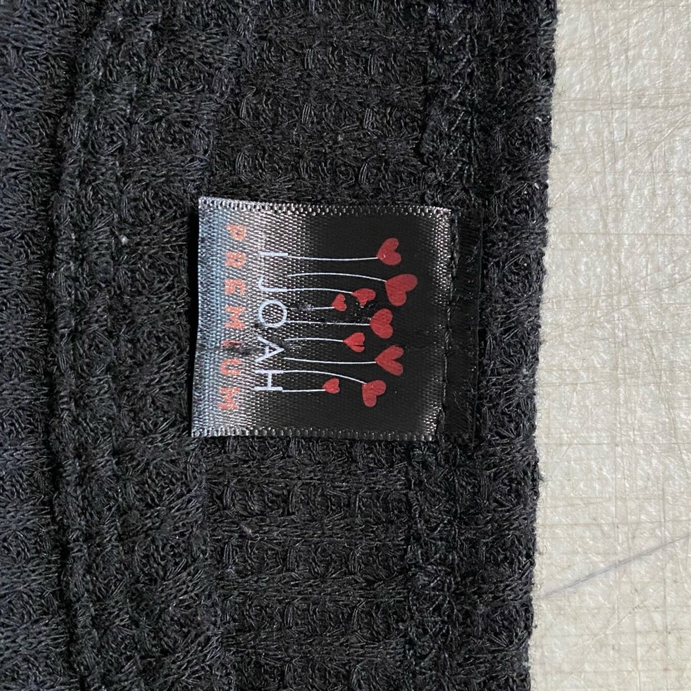 I JOAH Black and Multicolor Women's Top - Picture 2 of 3